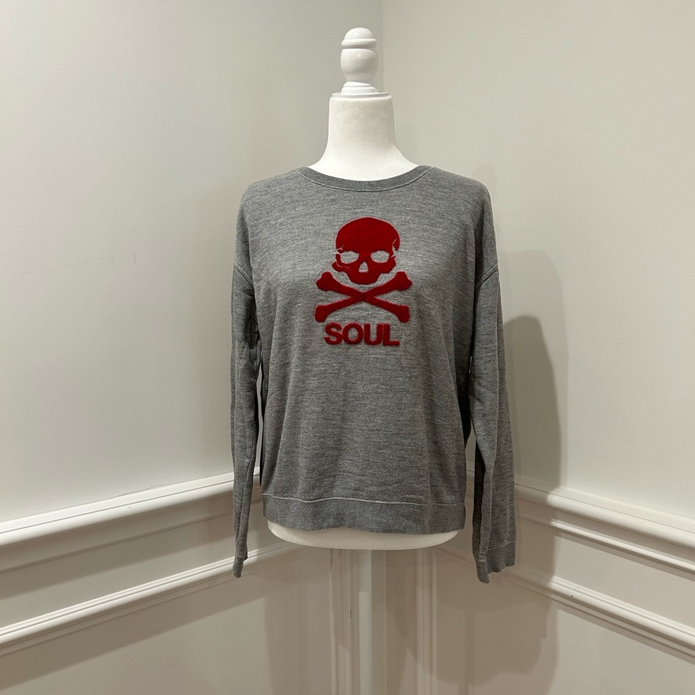 Grey soul cycle with hot pink emblem patch size medium